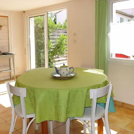 Dom wakacyjny La Touche-3 By Interhome